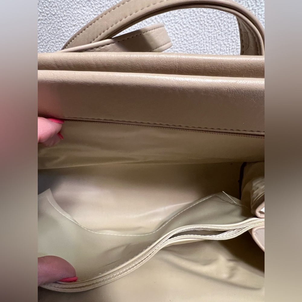 Purse - Picture 8 of 11